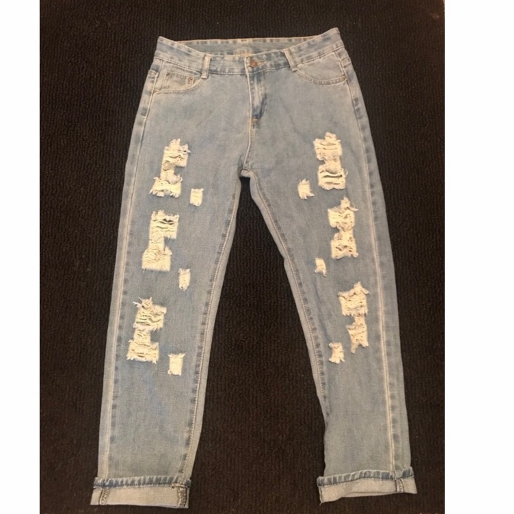 SHEIN Distressed Jeans